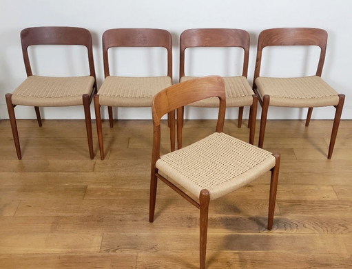 Juego de 5 sillas de comedor Niels O. Møller modelo 75 para J.L. Møllers Møbelfabrik
