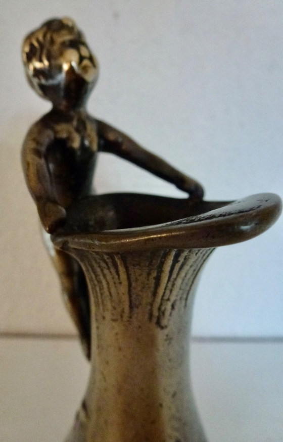 Image 1 of Jarrón Art Nouveau con putti