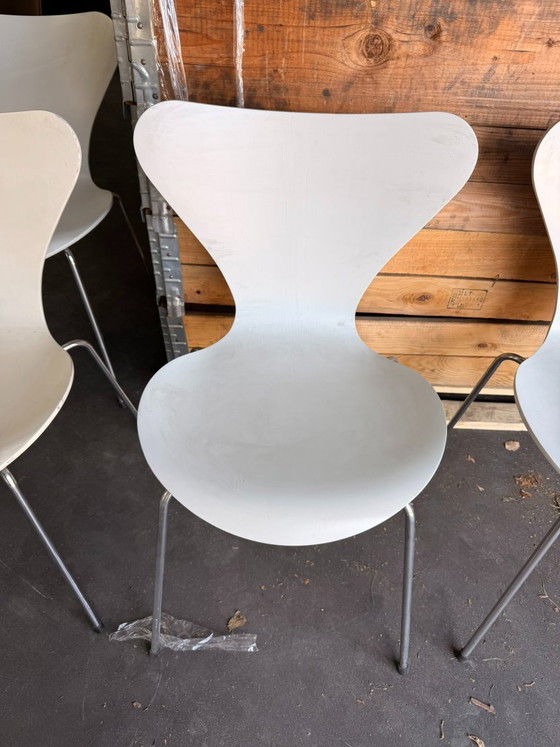 Image 1 of 34x Chaise Butterfly de Fritz Hansen, par Arne Jacobsen