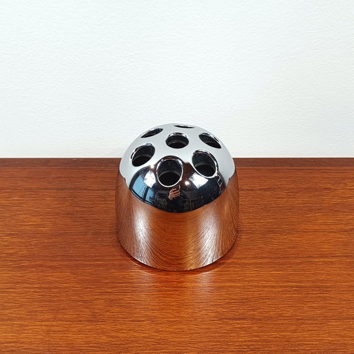 Dedalino pencil holder by Emma Gismondi Schweinberger for Artemide