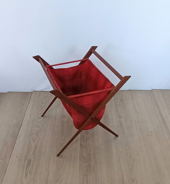 Deense tijdschriften houder. – Tijdschriftenrek, Textile, Wood (photo 2 of 10)