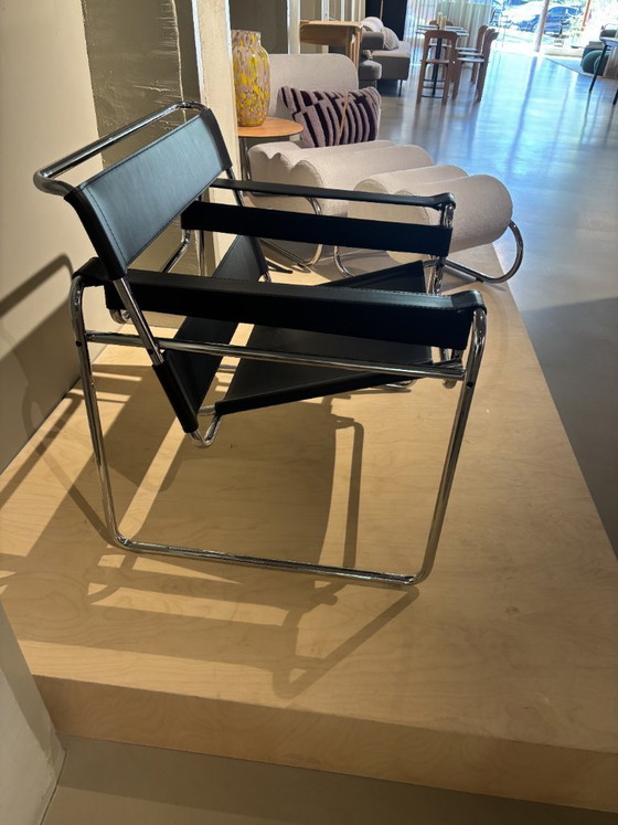 Image 1 of knoll wassily chair