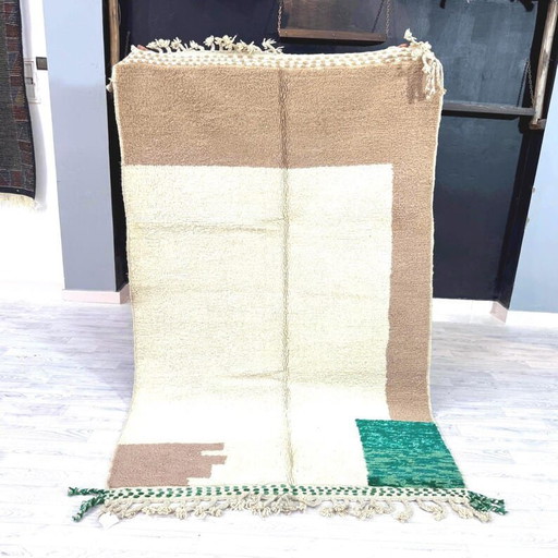 Traditional Hand-Woven Beni Ouarain Berber Rug in Natural Wool 150/250 cm