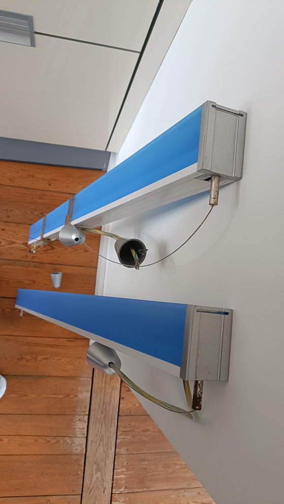 Image 1 of Pendulum light bar