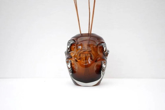 Image 1 of Mid-century modern biomorphic-shaped handmade crystal vase in amber and brown attributed to Börne Augustsson for Åseda, Sweden