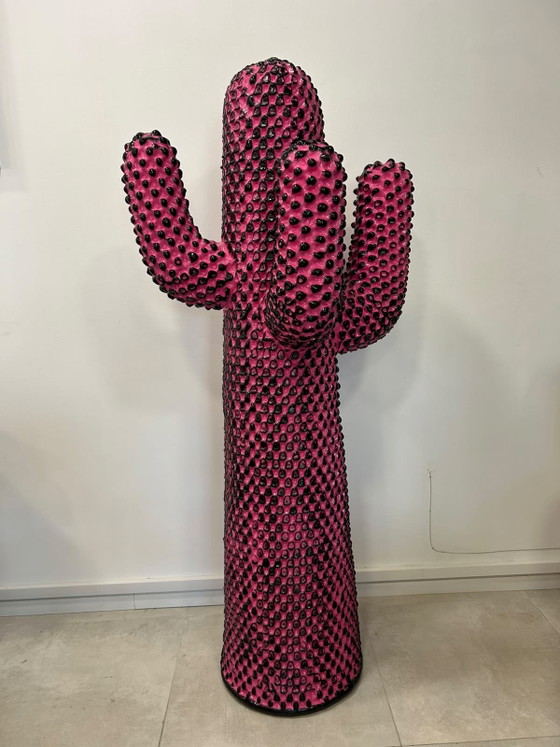 Andy’s Cactus n.82/99 di Andy Warhol per Gufram, 2002 – Appendiabiti, Plastica (photo 2 of 11)