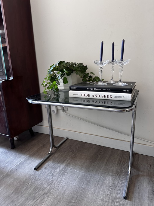 Bijzettafeltje Bauhaus stijl met rookglas