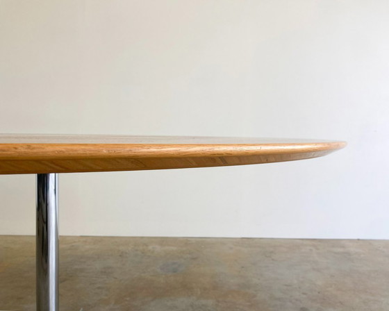 Image 1 of Fritz Hansen Circular vintage tafel door Arne Jacobsen 1967