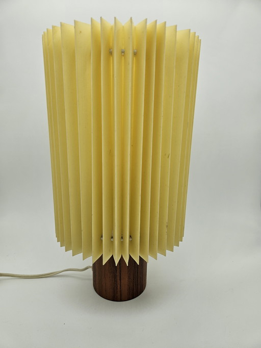 Skandinavisches Design Tischlampe aus den 70er Jahren