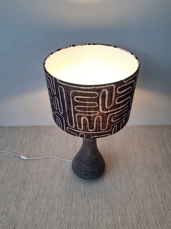 Image 1 of Vintage brutalist vloerlamp, bruin met turquoise lampvoet van chamotte klei met nieuwe handgemaakte lampenkap