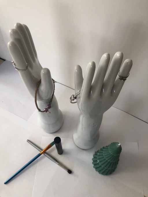 Mooie Ceramische Handschoenvorm te koop