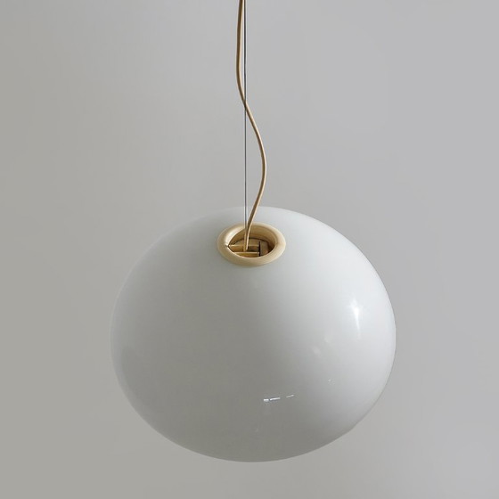 Image 1 of Lustre « Noir et Blanc » des frères Castiglioni pour Flos, années 1960