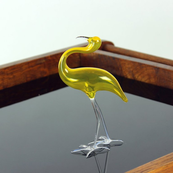 Gelber mundgeblasener Glasflamingo von Jaroslav Brychta, Železný Brod, Tschechoslowakei, 1960er Jahre (photo 2 of 6)