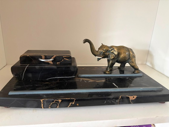 Set da scrivania Art Déco Portoro in marmo e bronzo con elefante (anni '20) – Oggetti decorativi, Bronze (photo 6 of 14)