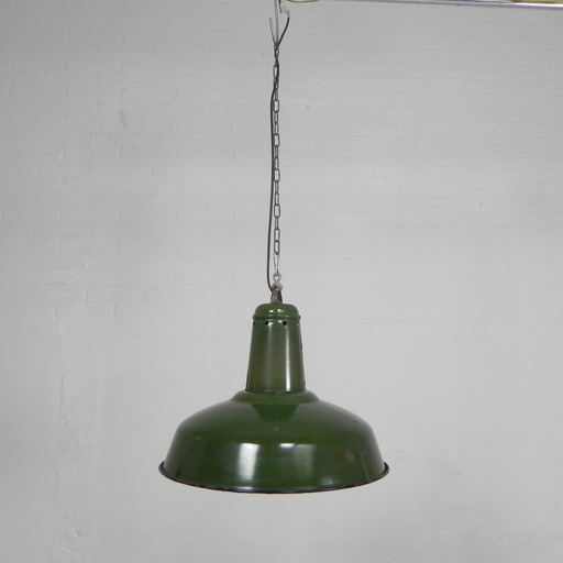 Vintage hanglamp met geëmailleerde stalen kap