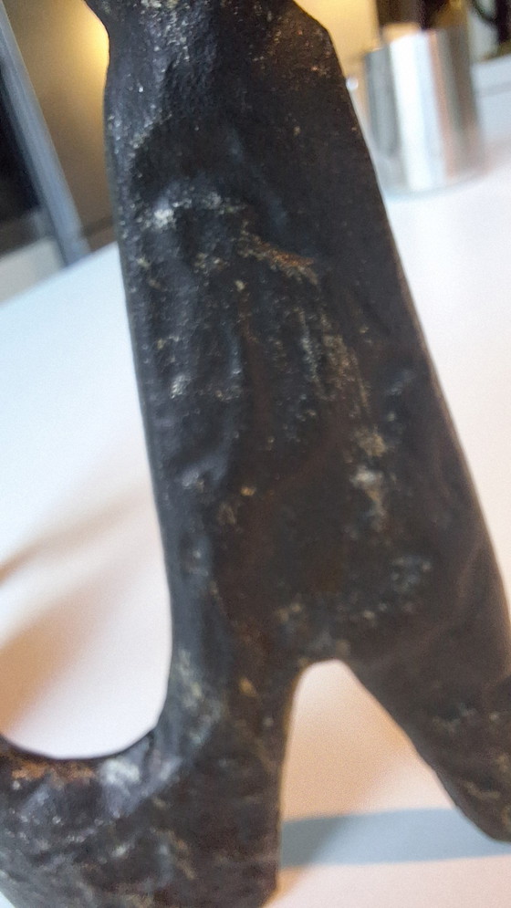 Image 1 of Vintage brutalistische kroonluchter van gietijzer uit het midden van de vorige eeuw, gemaakt in gietijzeren stijl.