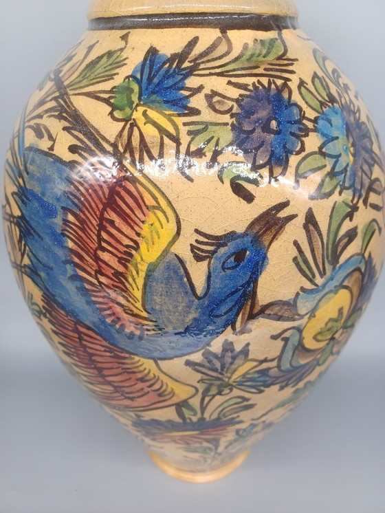 Image 1 of Grande vaso in maiolica persiana della dinastia Qajar