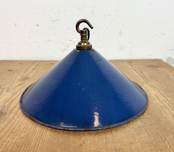 Image 1 of Lampada a sospensione industriale in smalto blu britannico, anni '50