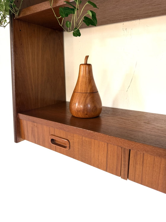 Vintage Deense Teakhouten Wandkast ‘60 – Wood (photo 8 of 10)