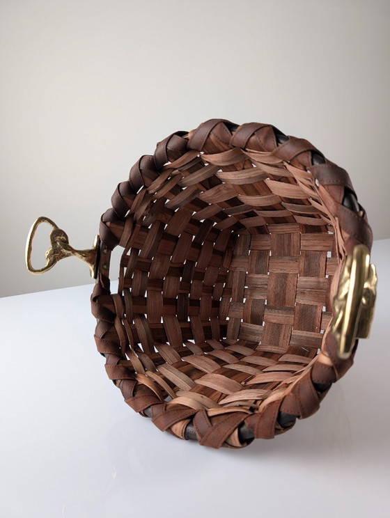 David Marshall Brutalist Splint Wood and Cast Brass Basket, 1970s – Decorative Objects, Leather (photo 8 of 15)