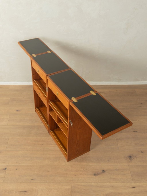 Captains Bar, Reno Wahl Iversen, Dyrlund