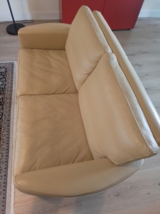 Image 1 of Touche Leder-2-Sitzer-Sofa