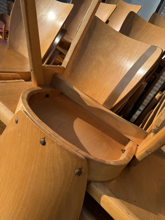 Partij van 50x vintage plywood stapelstoel, Kaderer ‘60 – Eetkamerstoelen (photo 6 of 10)