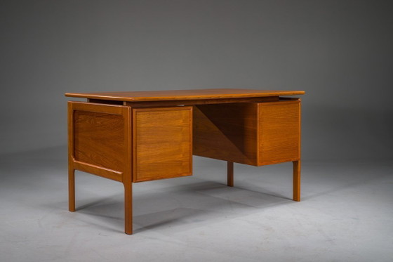 Image 1 of  Deens bureau van Arne Vodder voor GV Møbler, jaren 60