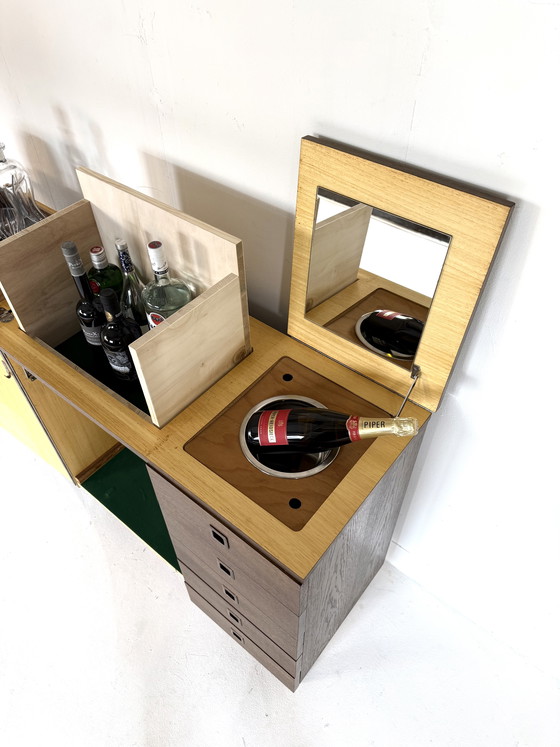 Image 1 of Meuble bar vintage en chêne des années 70