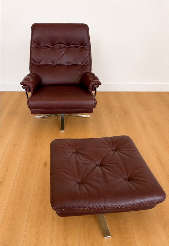Vintage Retro Arne Norell Lounge Chairs & Stools in Burgandy Leather – Armchairs (photo 4 of 13)