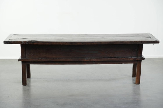 Image 1 of Magnifique table basse ancienne du XVIIIe siècle en châtaignier d'Europe du Sud, avec deux tiroirs et une serrure fonctionnelle 