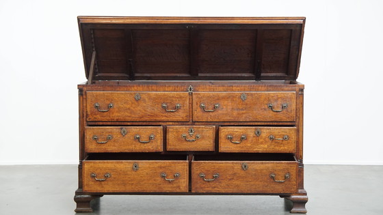 Image 1 of Buffet/coffre à mules anglais ancien du XVIIIe siècle
