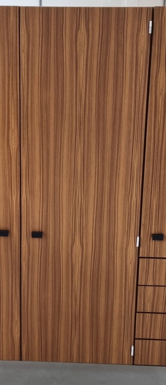 Image 1 of Garderobe der 70er Jahre