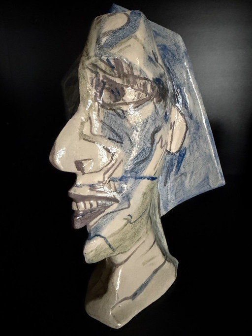 Anita de Baaij, artiste spécialisée dans les vases