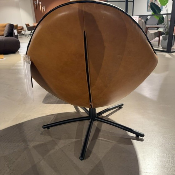 Image 1 of LABEL vandenberg Hidde Soft draaifauteuil met poef