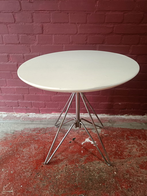 Table d'appoint vintage en fil d'acier