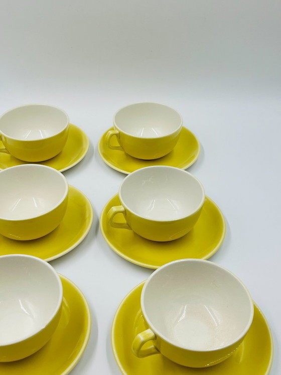 Image 1 of Set di 8 tazze e piattini vintage Boch Frères, gialli