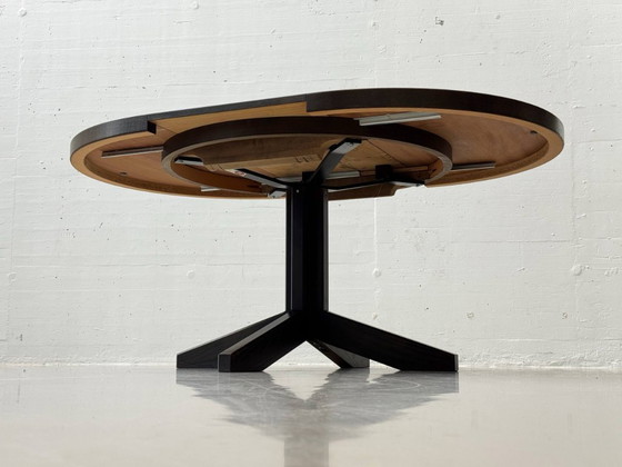 Image 1 of Mesa redonda de mediados de siglo de Girsberger en acabado oscuro, década de 1980