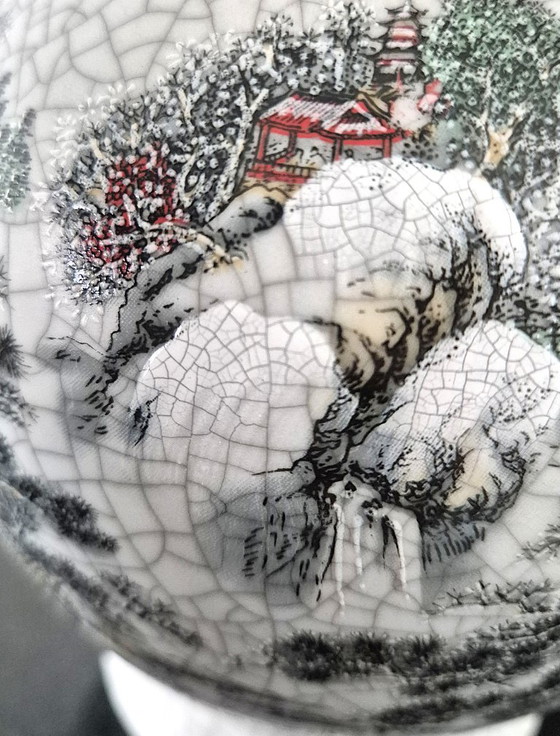 Elegant vintage Chinese porcelain vase hand-painted - winter landscape (photo 6 of 10)
