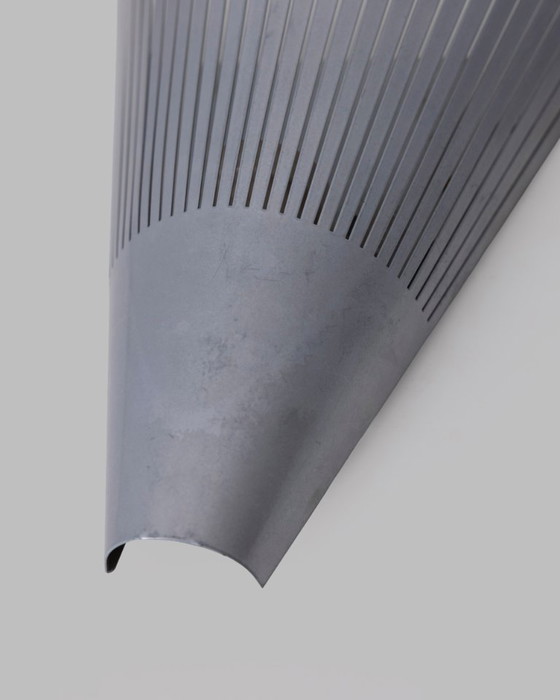 Image 1 of Une paire d'appliques murales vintage « Klyka » des années 1980, conçues par Ikea.