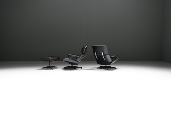 Image 1 of Vintage Eames Lounge Chairs & Ottoman 1971 - Ray & Charles Eames - Herman Miller
