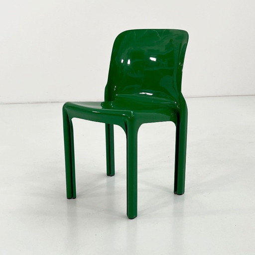 Sedia Selene verde di Vico Magistretti per Artemide, anni '70