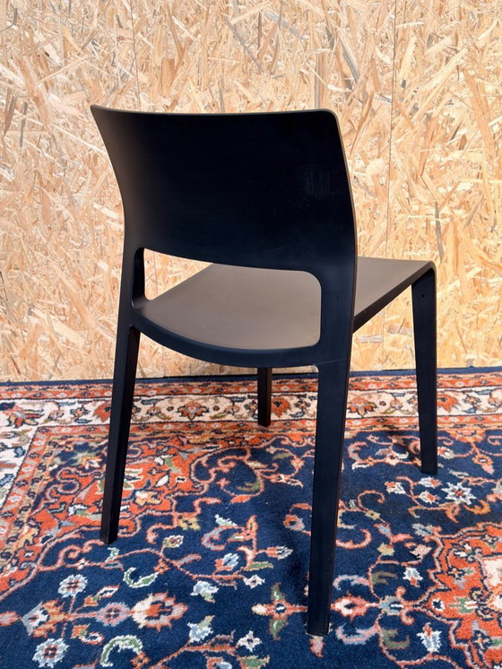 Image 1 of 4 x Arper Juno James Irvine