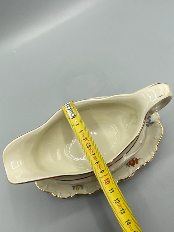 Schumann Arzberg Saucenschüssel aus bayerischem Porzellan mit passendem Unterteller – Blumen- und Golddekor (photo 9 of 9)