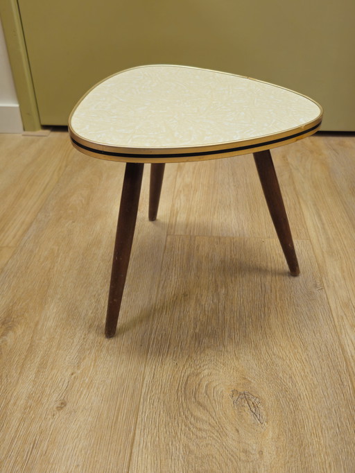 Table à plantes vintage Table d'appoint jaune