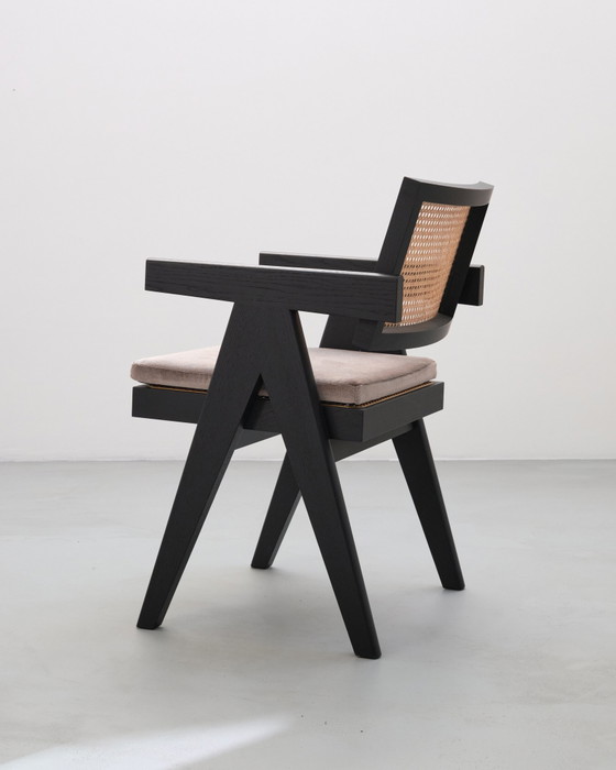 Image 1 of Poltrona Cassina Capitol Complax con cuscino