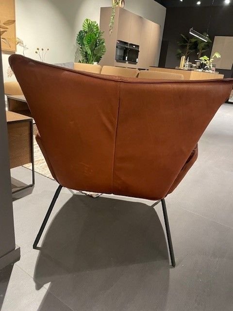 Bree's New World Gaucho Armchair – Leather, Design (photo 2 of 4)