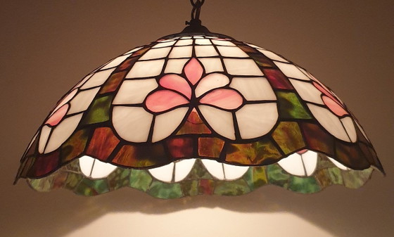 Stained Glass - Tiffany Style Lotus Flower Pendant Lamp (photo 17 of 65)