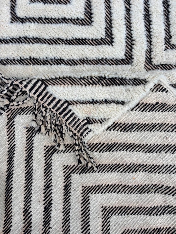 Image 1 of Berber Moroccan Beni Ourain Wool Rug 210x300 cm - Berber Moroccan Rug - Handmade Boho Floor - Moroccan Interior Living Rug