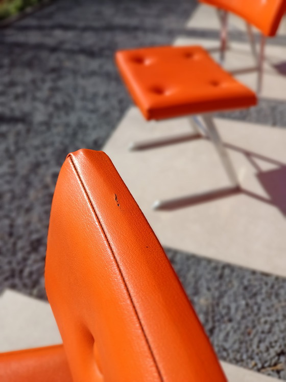 Image 1 of Sillas en zigzag